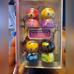 Disney's Princess 4 Pack Flavored Lip Balm Ariel Rapunzel Belle Cinderella .14oz